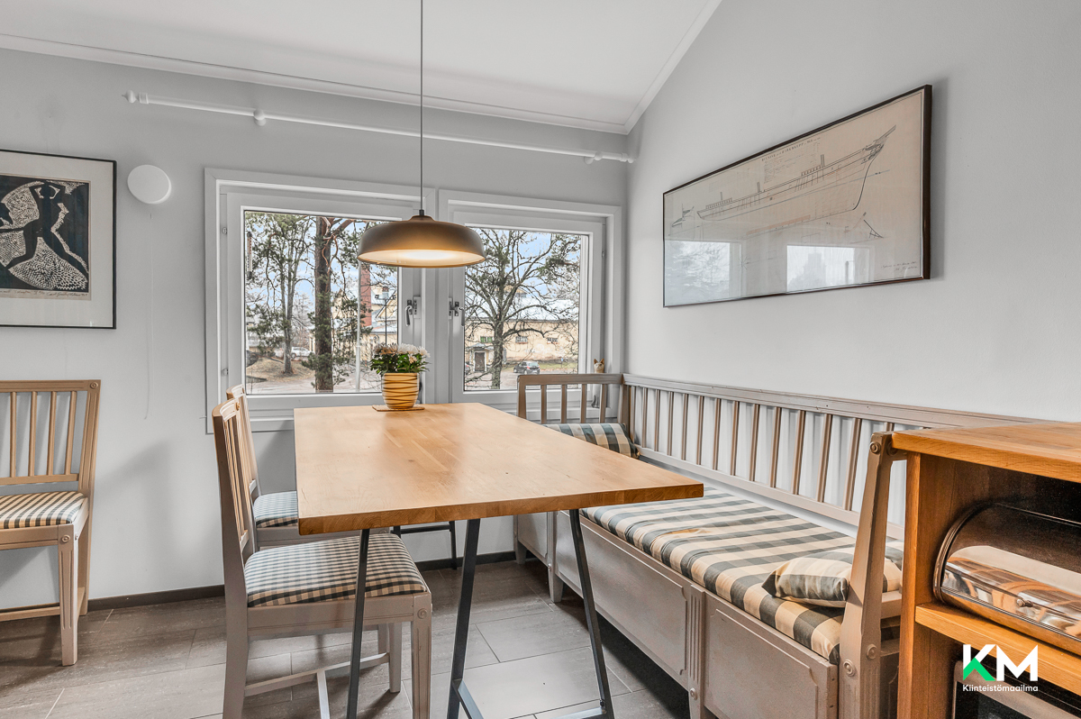 Carpelanintie 3, Raasepori