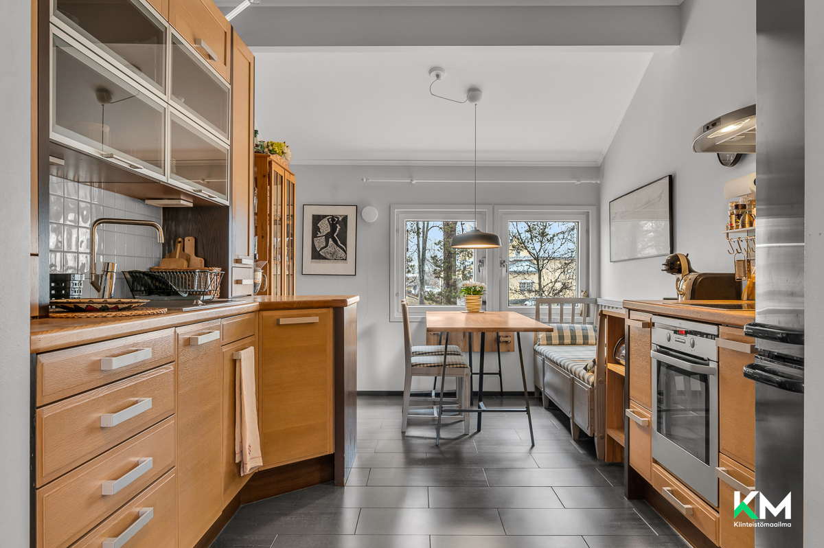 Carpelanintie 3, Raasepori