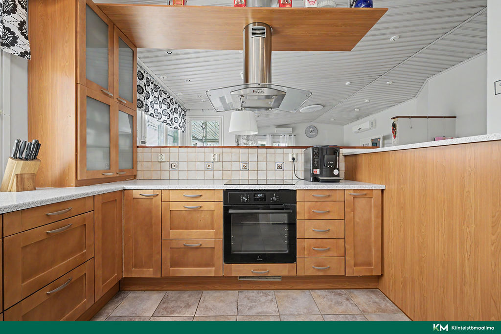 Peukaloisentie 18, Nurmijärvi