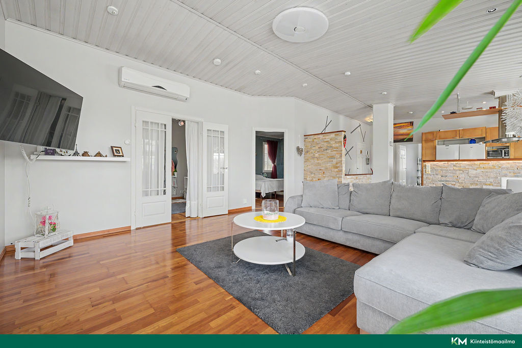 Peukaloisentie 18, Nurmijärvi