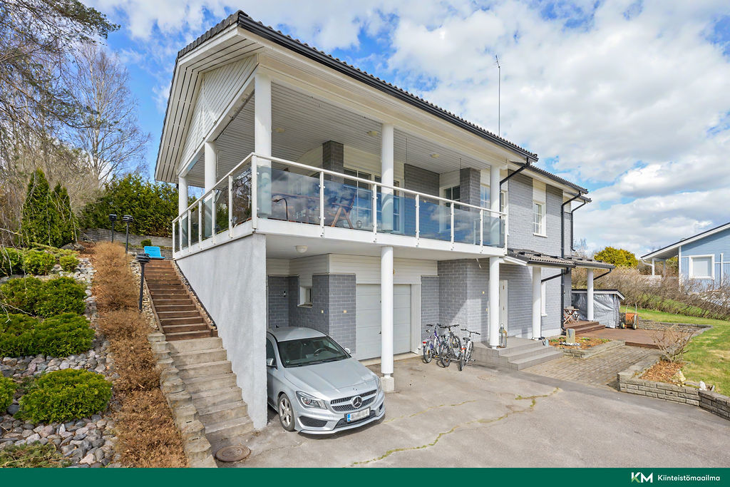 Peukaloisentie 18, Nurmijärvi