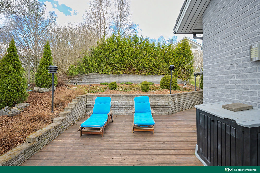 Peukaloisentie 18, Nurmijärvi