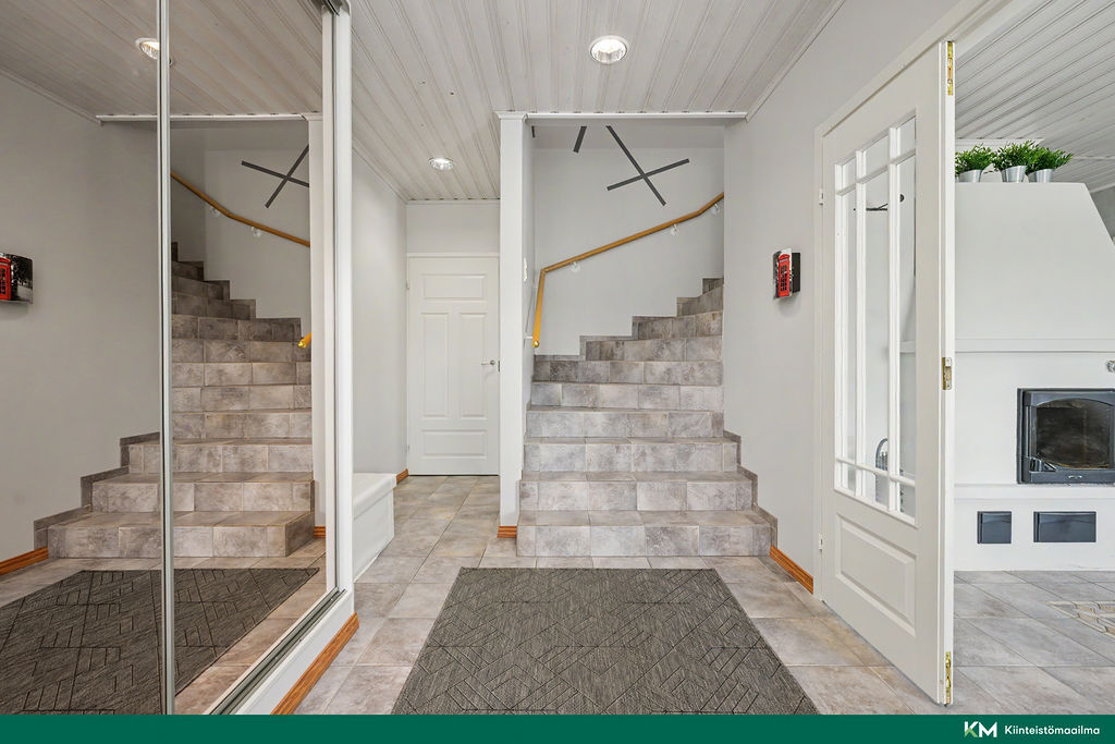 Peukaloisentie 18, Nurmijärvi