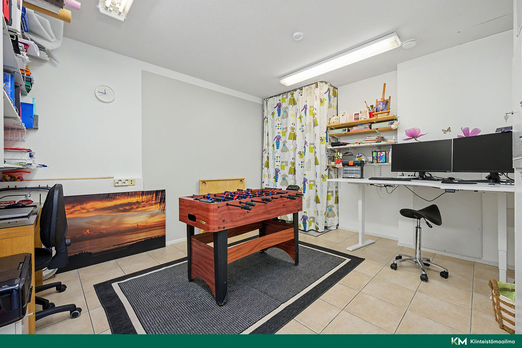 Peukaloisentie 18, Nurmijärvi