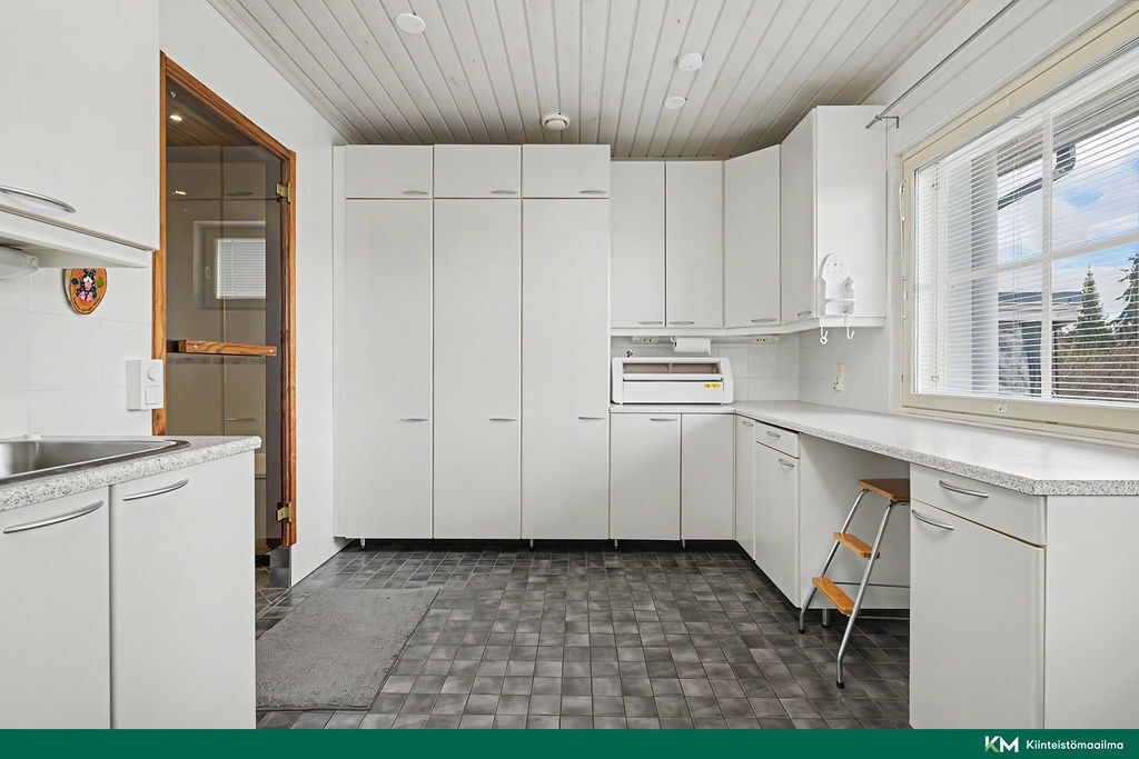 Peukaloisentie 18, Nurmijärvi