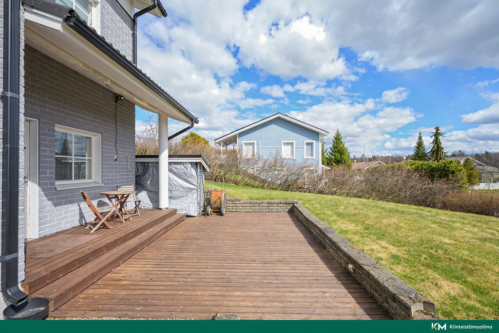 Peukaloisentie 18, Nurmijärvi