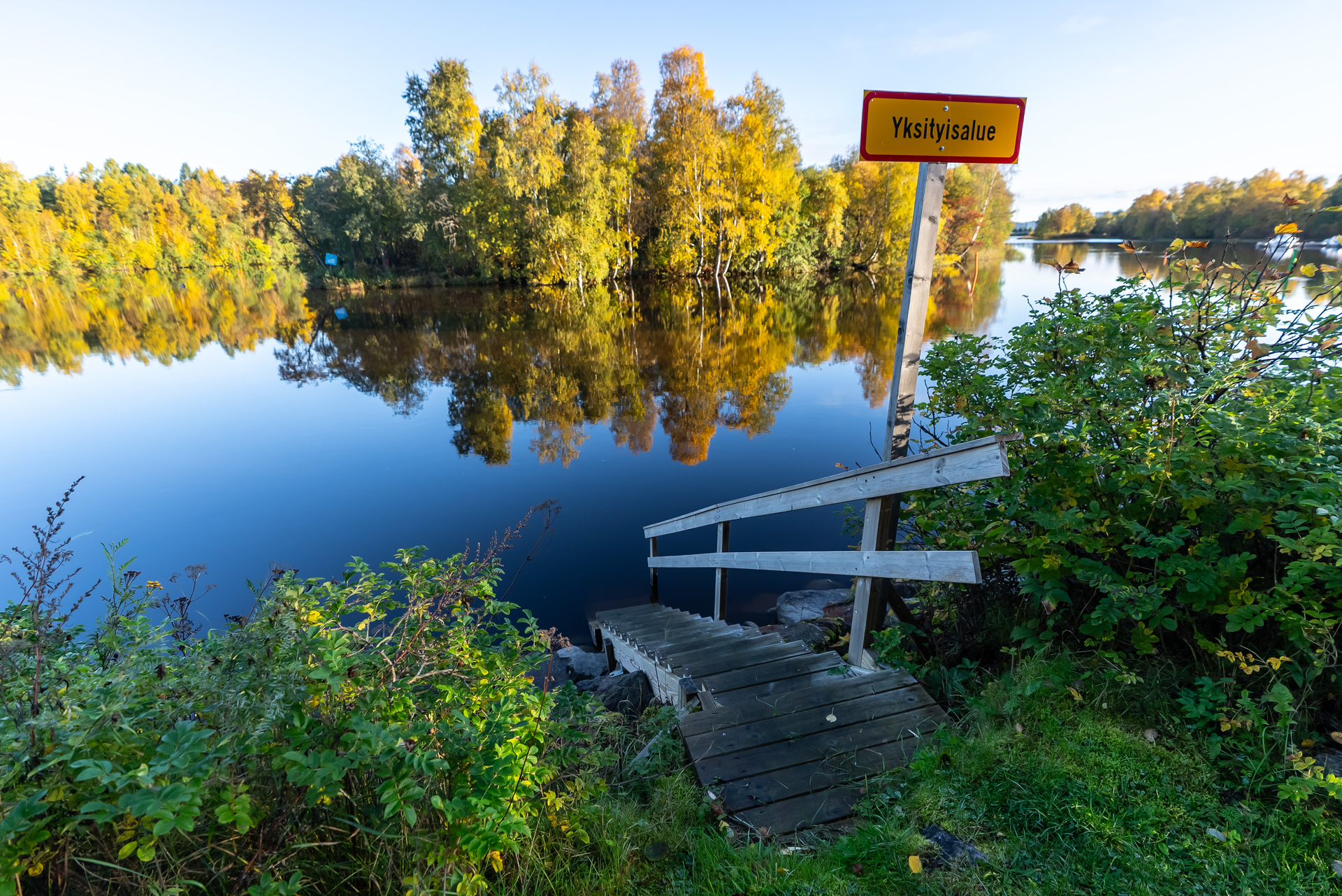 Taloyhtiön uimaportaat