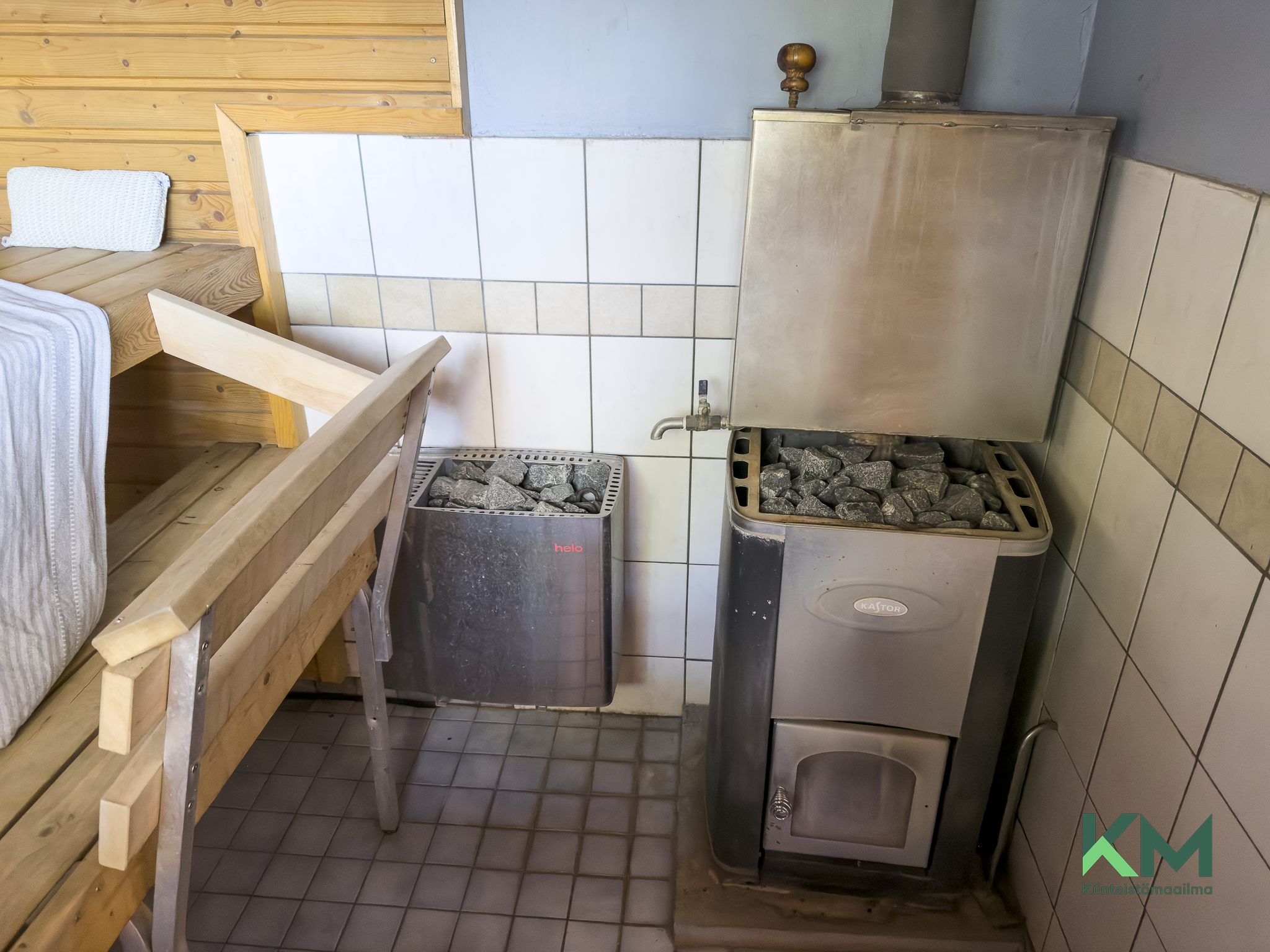 löylyhuone, 2 kiuasta