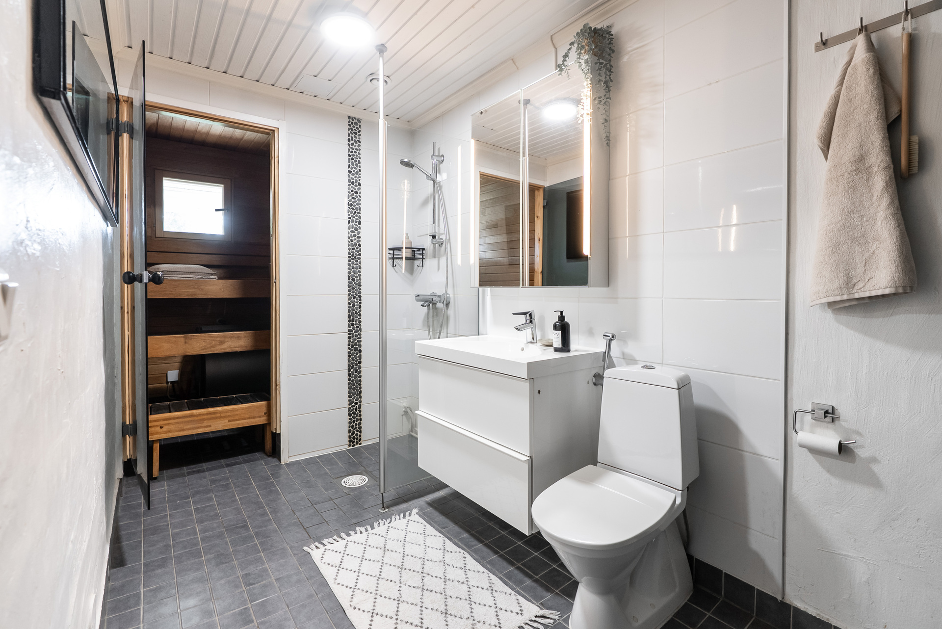 Vihvilätie 11, Huonesuo, Oulu
