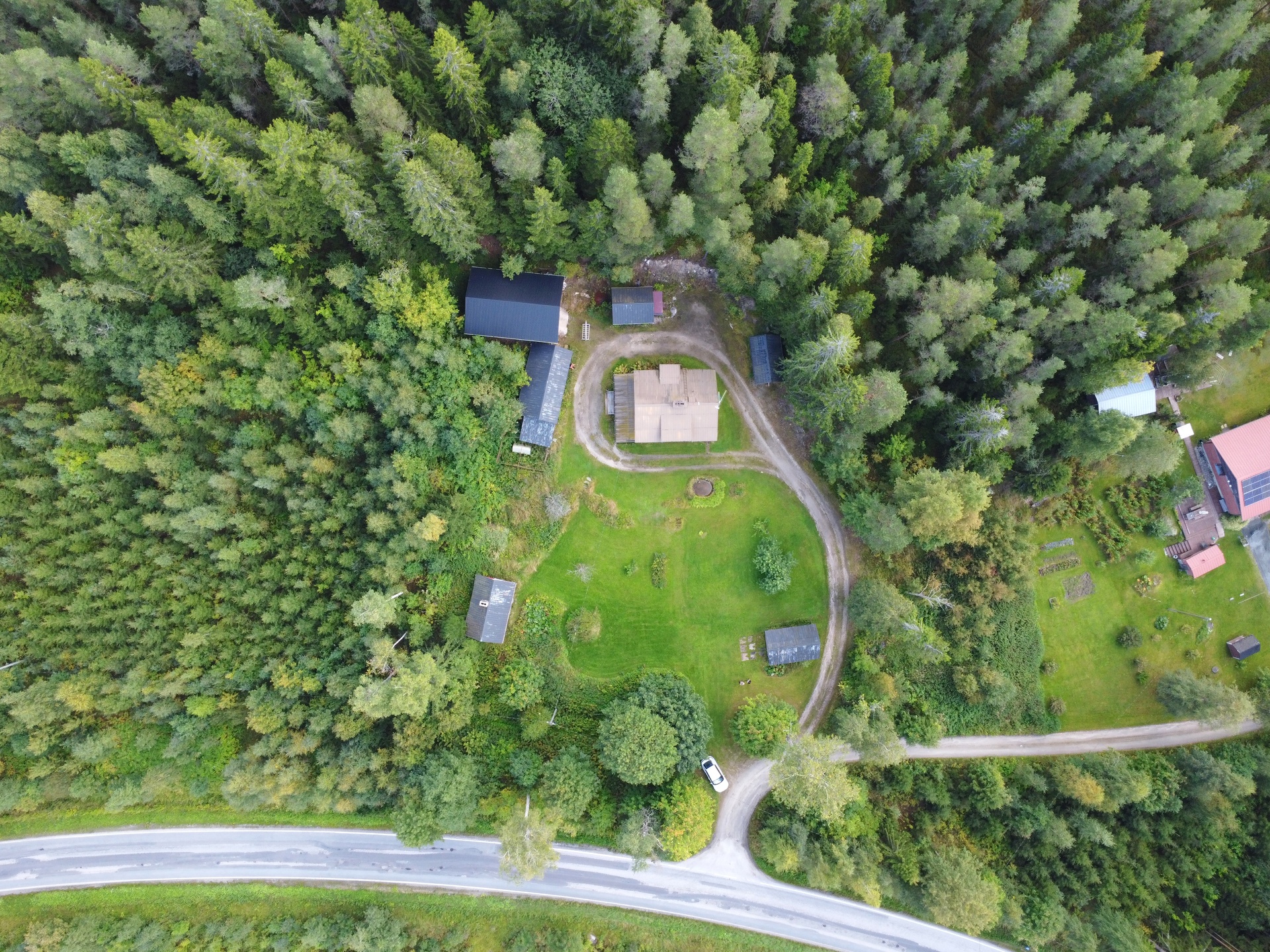 Salonmäentie 83, Mieto, Kurikka