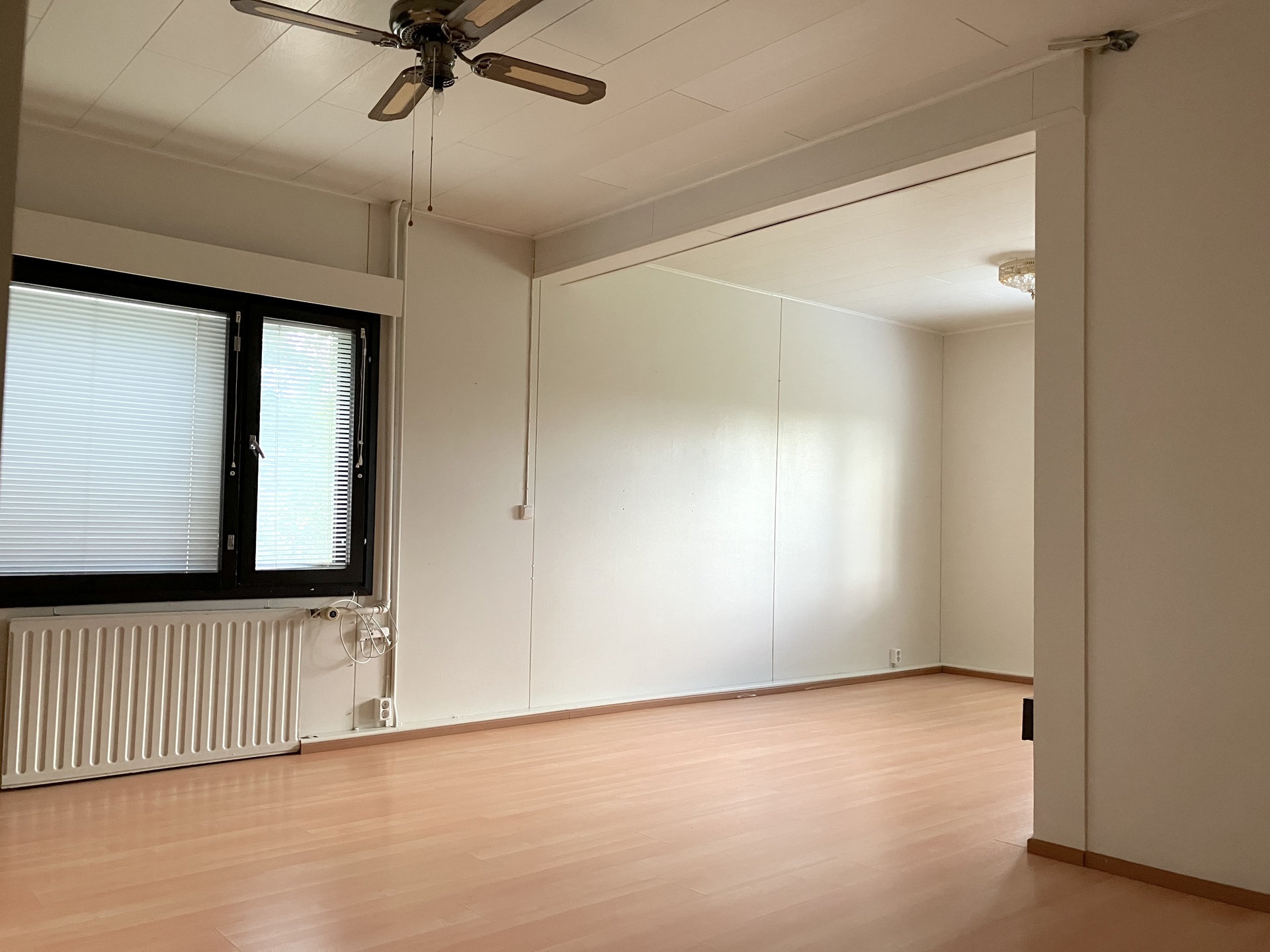 Salonmäentie 83, Mieto, Kurikka