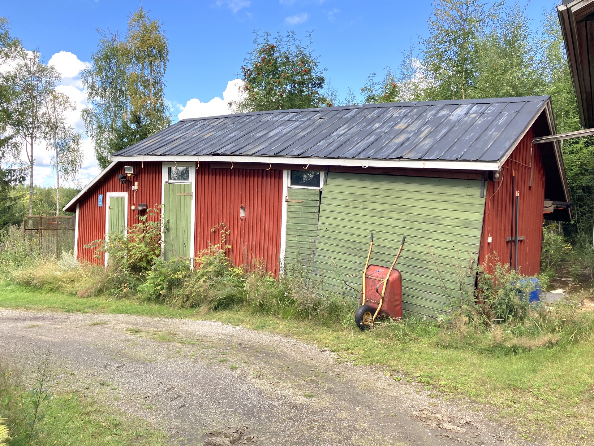 Salonmäentie 83, Mieto, Kurikka