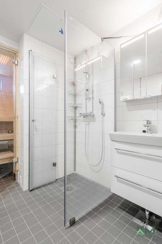 Yllästunturinkuja 1, Helsinki