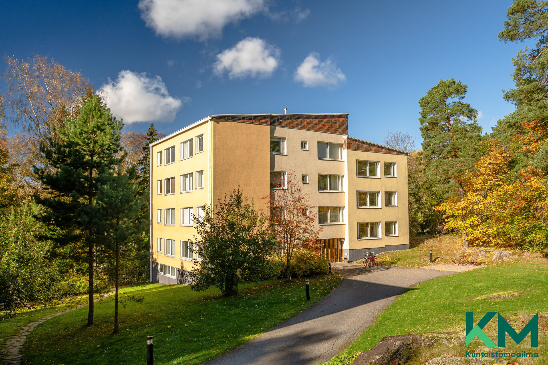 Naavakalliontie 2, Tapiola, Espoo