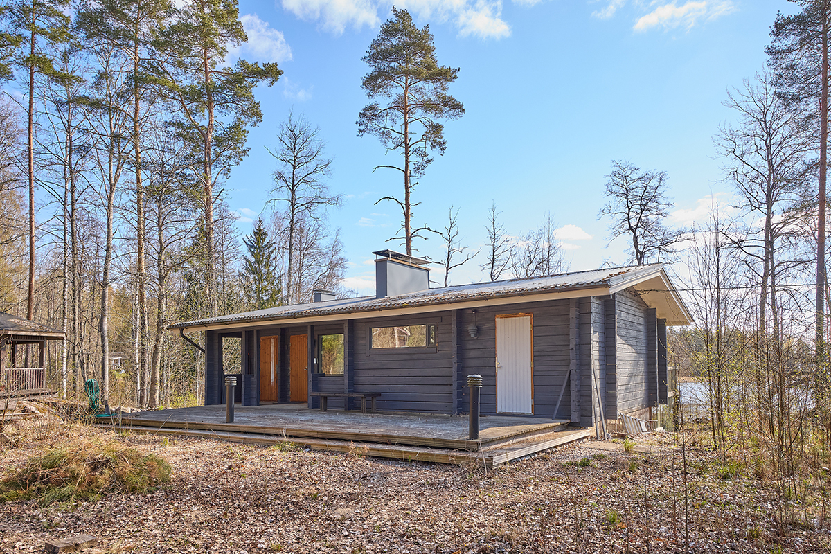 Ensio Rislakin tie 20, Lohja