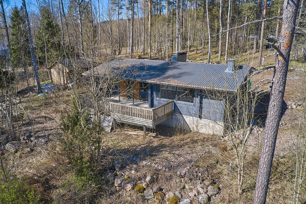 Ensio Rislakin tie 20, Lohja