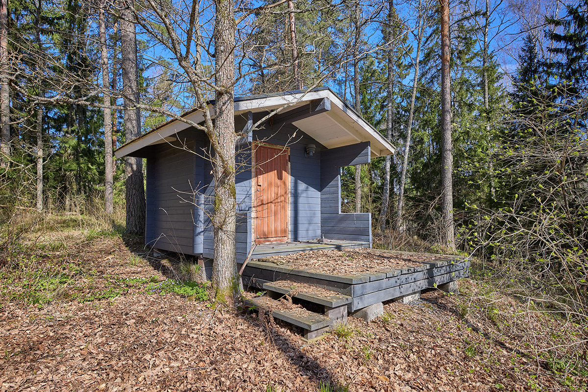 Ensio Rislakin tie 20, Lohja
