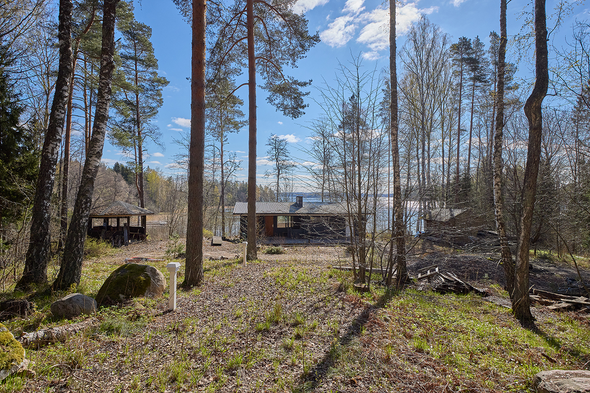 Ensio Rislakin tie 20, Lohja