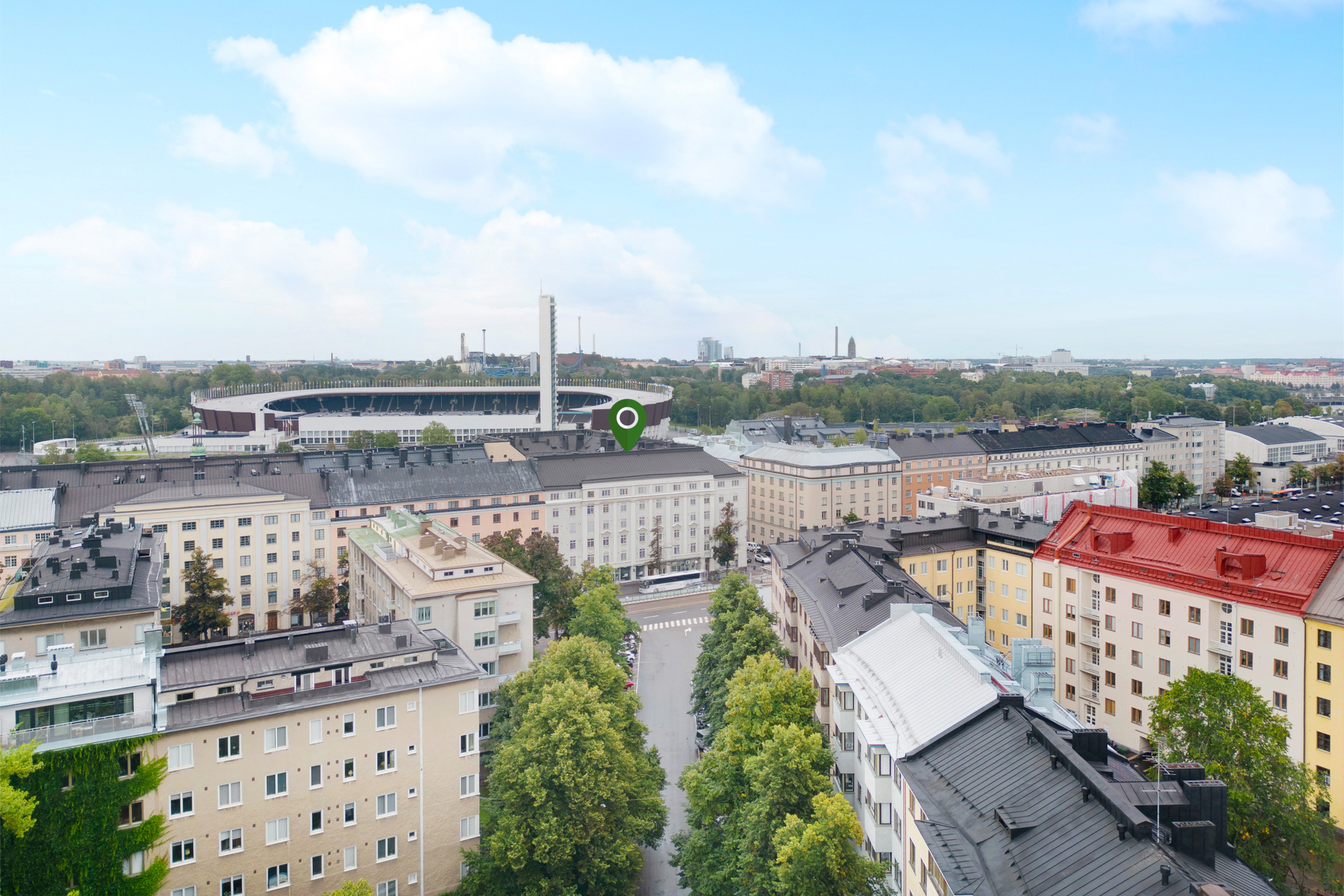 Näkymä Linnankoskenkadun suunnasta.