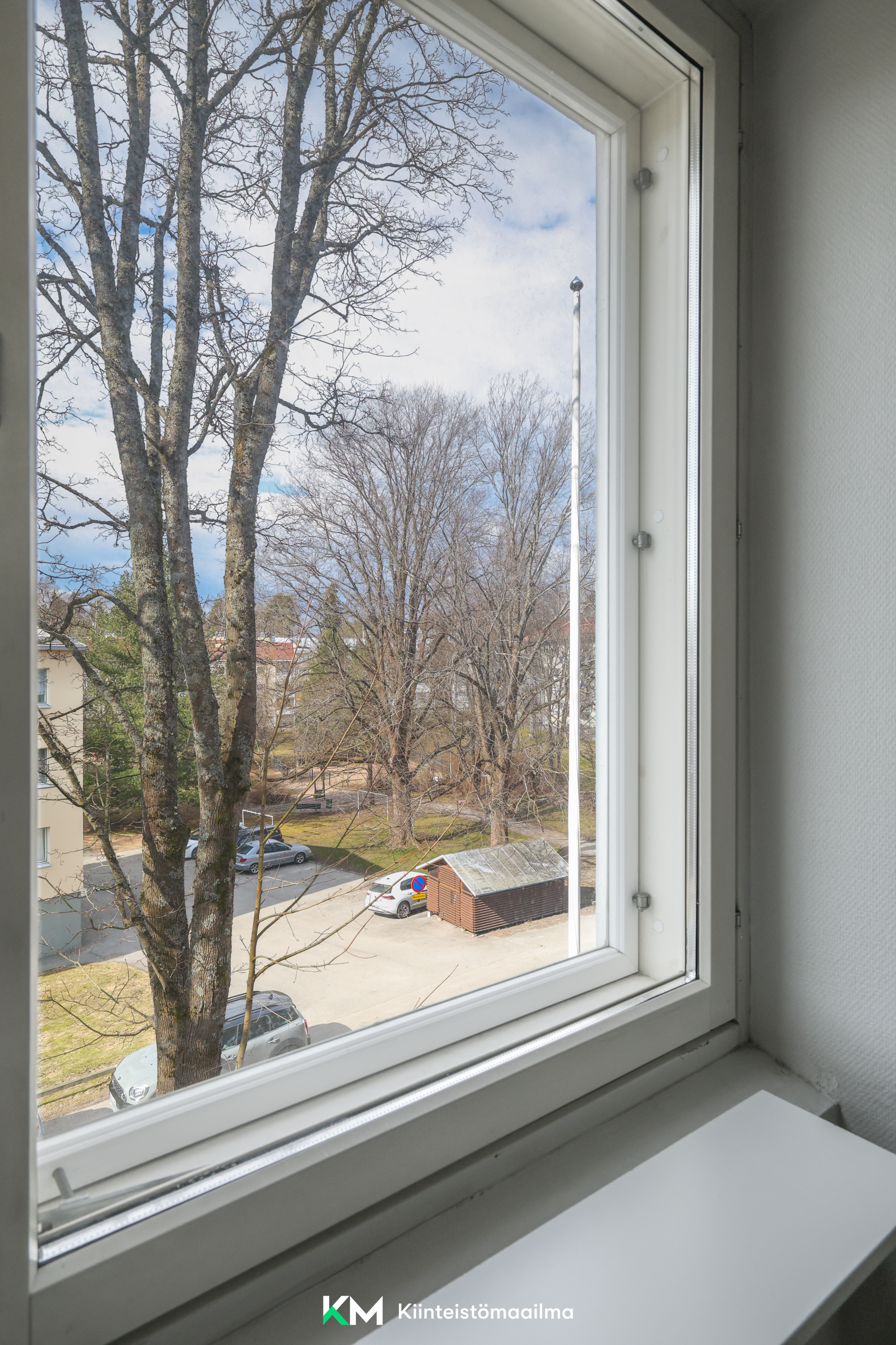 Ruokailutilaan avautuvaa näkymää.