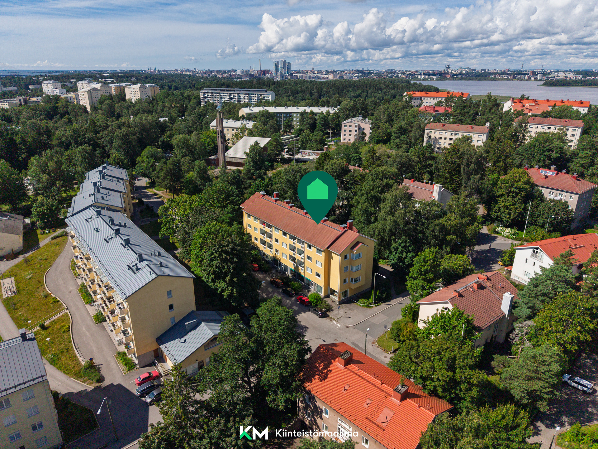 Taloyhtiö ilmakuvassa
