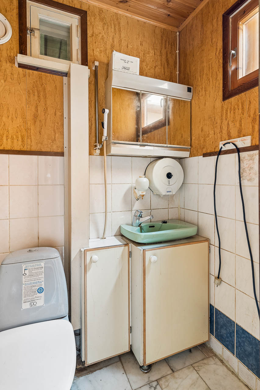 Erillinen wc