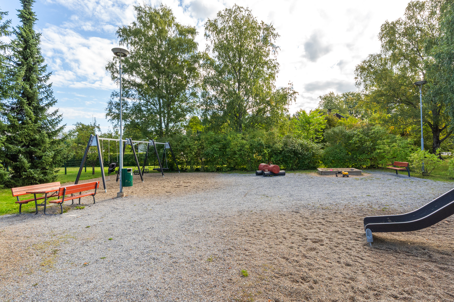 Lähipuisto