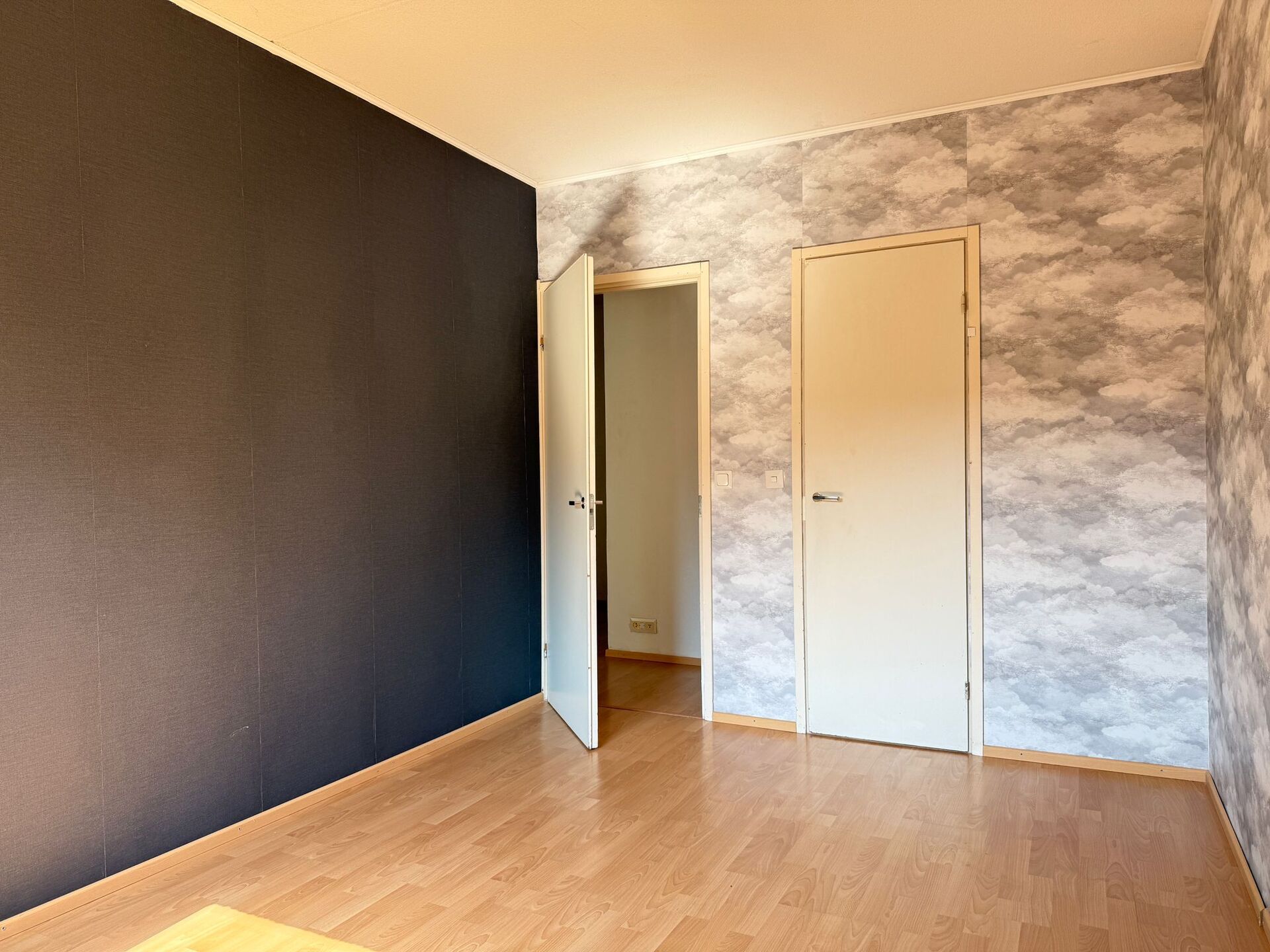 Lukkarinkatu 13-15, Hovila, Kotka