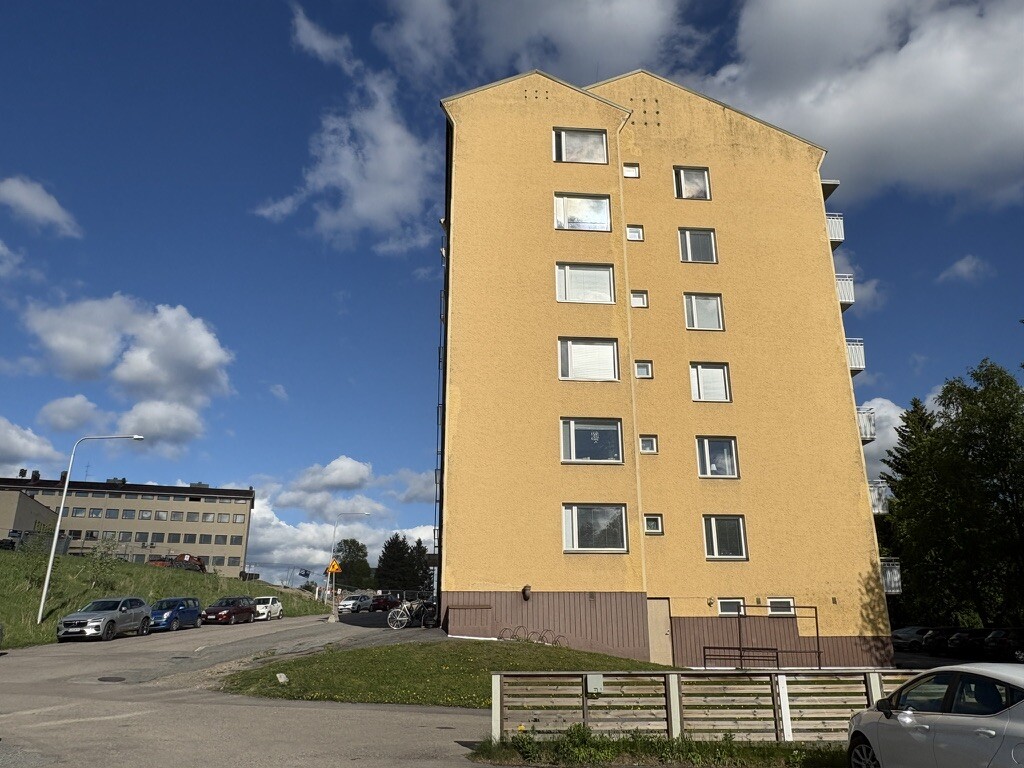 Kylmänojankatu 8, Keskusta, Nokia