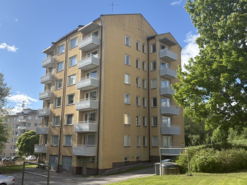 Kylmänojankatu 8, Keskusta, Nokia