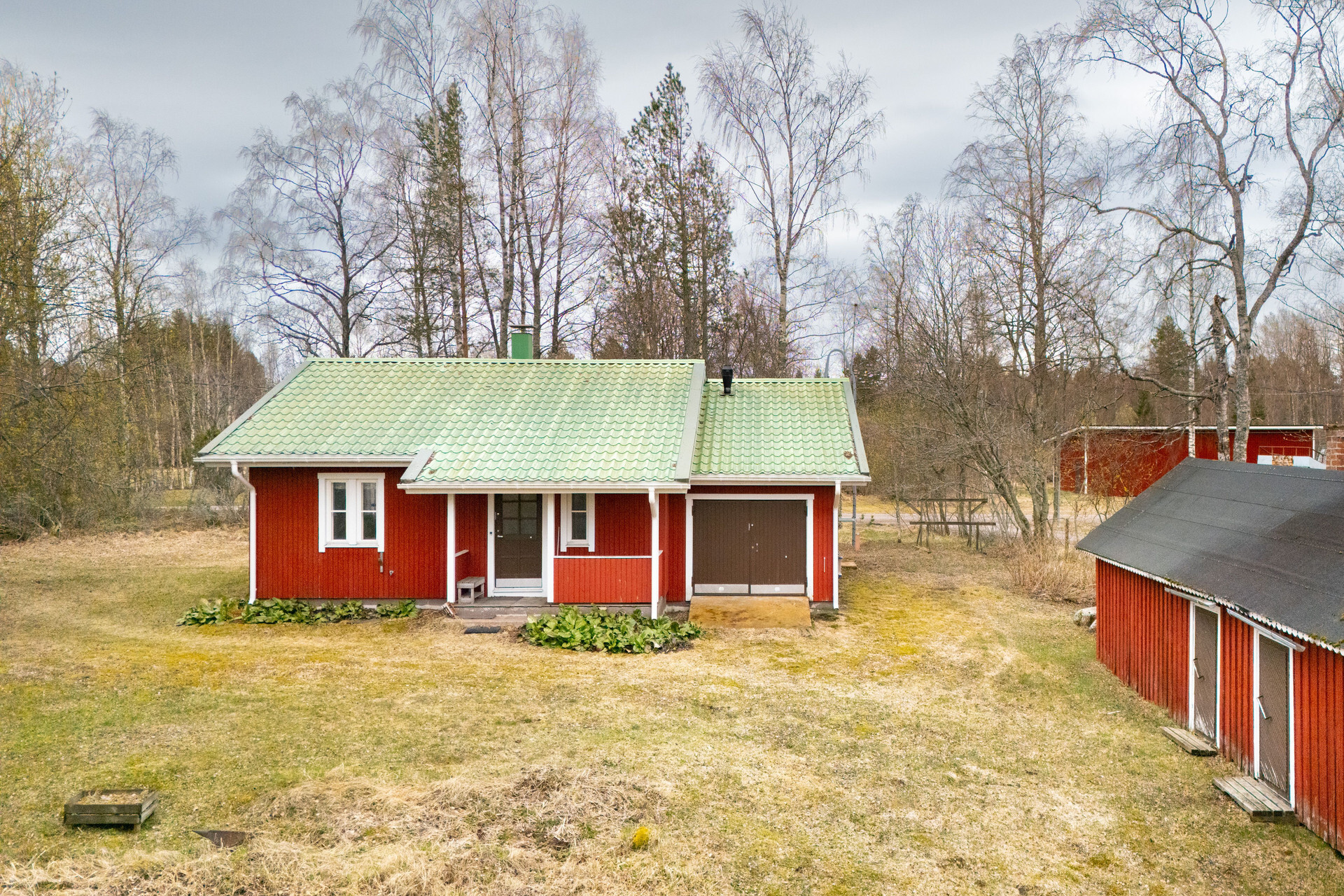 Vatungintie 1, Varjakka, Lumijoki