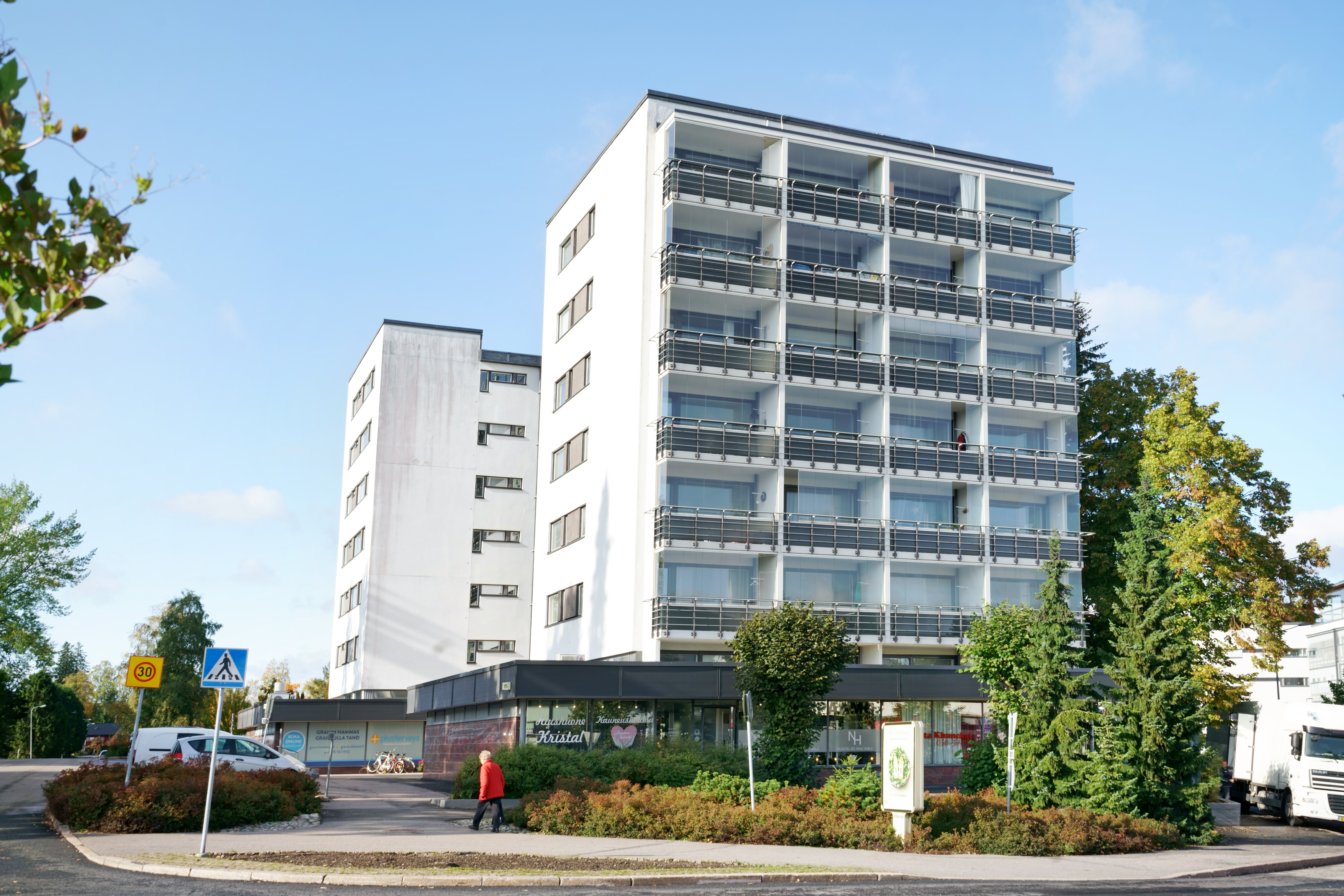 Kirkkotie 15 , Kauniainen