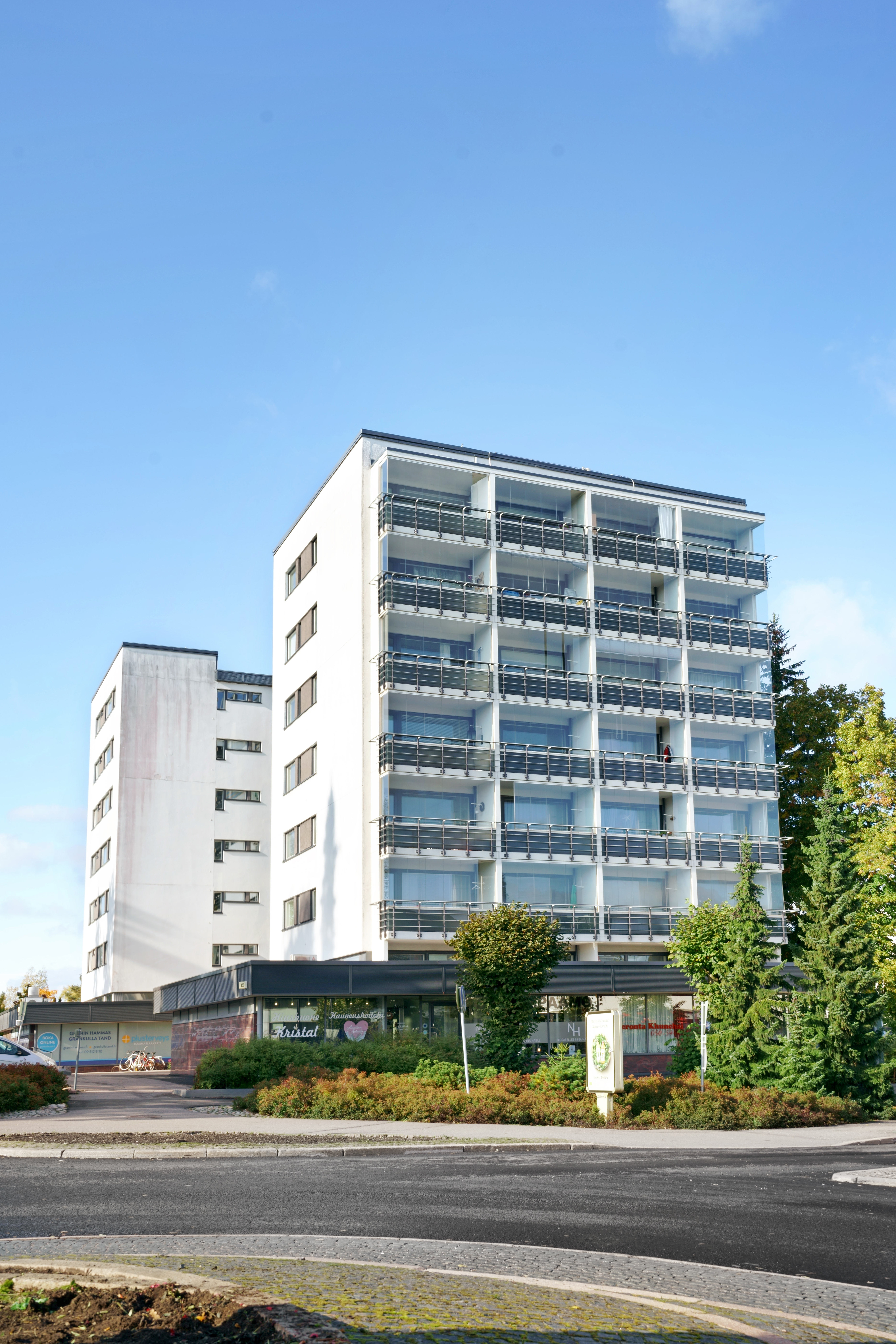 Kirkkotie 15 , Kauniainen