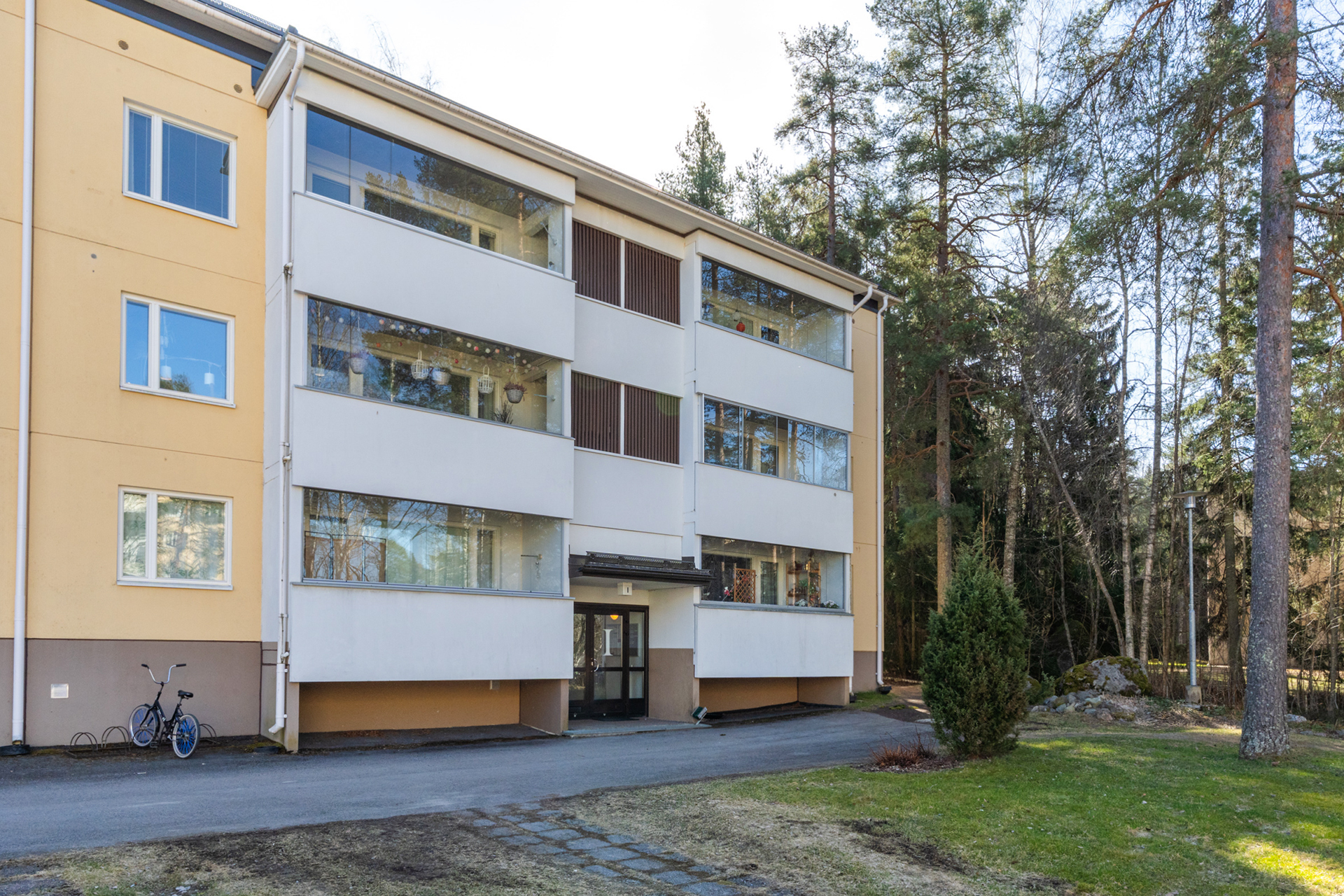 Virontörmänkatu 8, Tesoma, Tampere