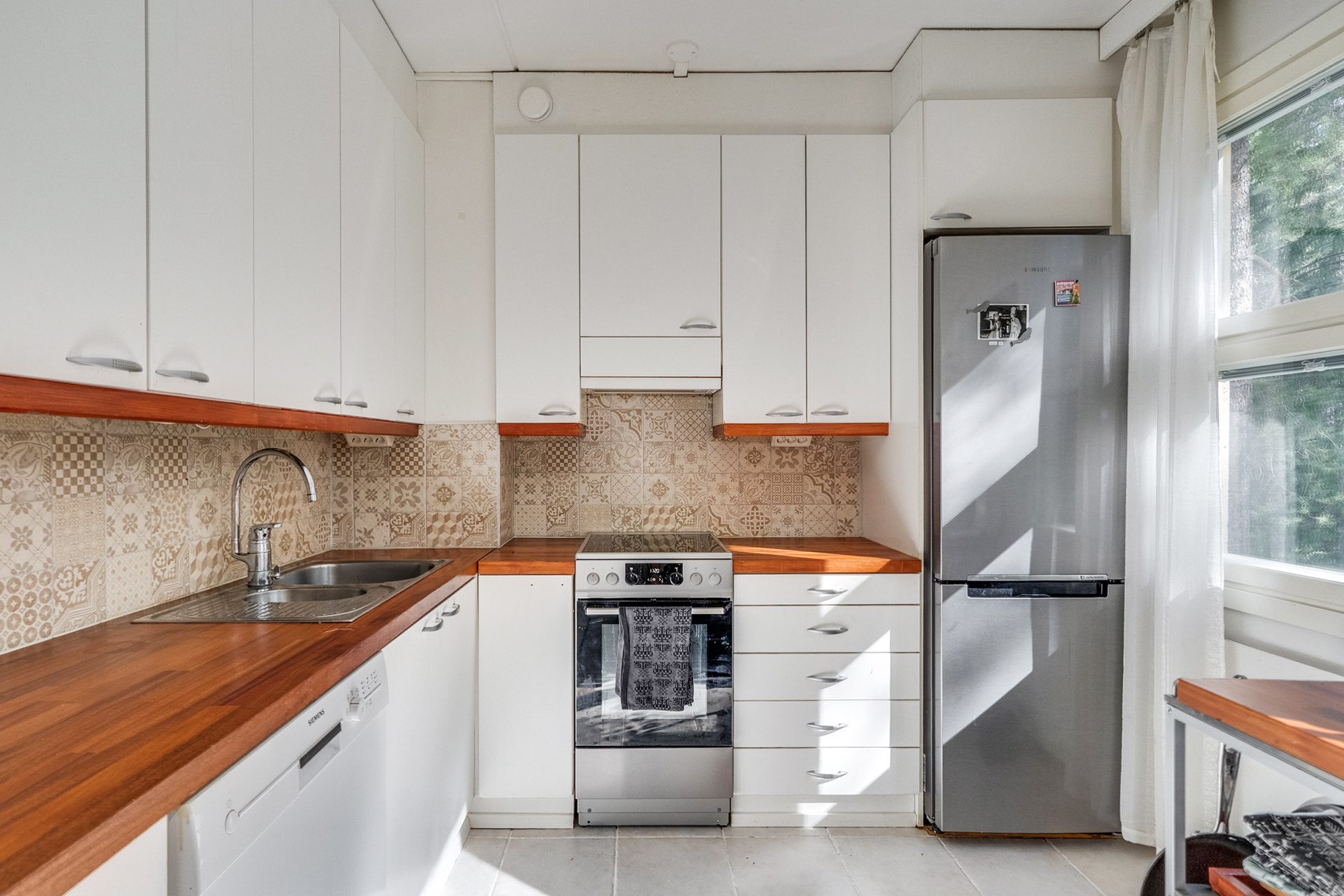 Virontörmänkatu 8, Tesoma, Tampere