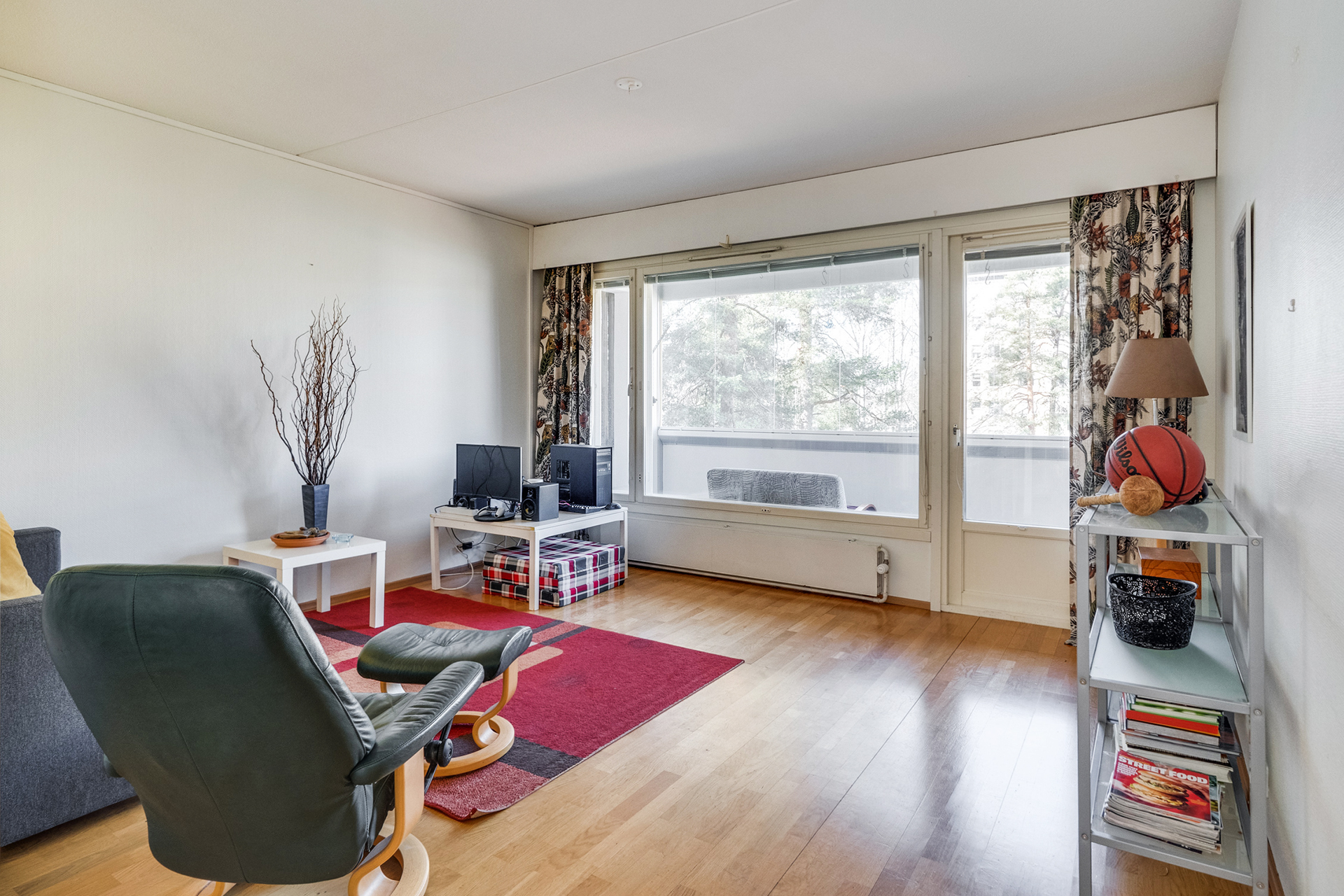 Virontörmänkatu 8, Tesoma, Tampere