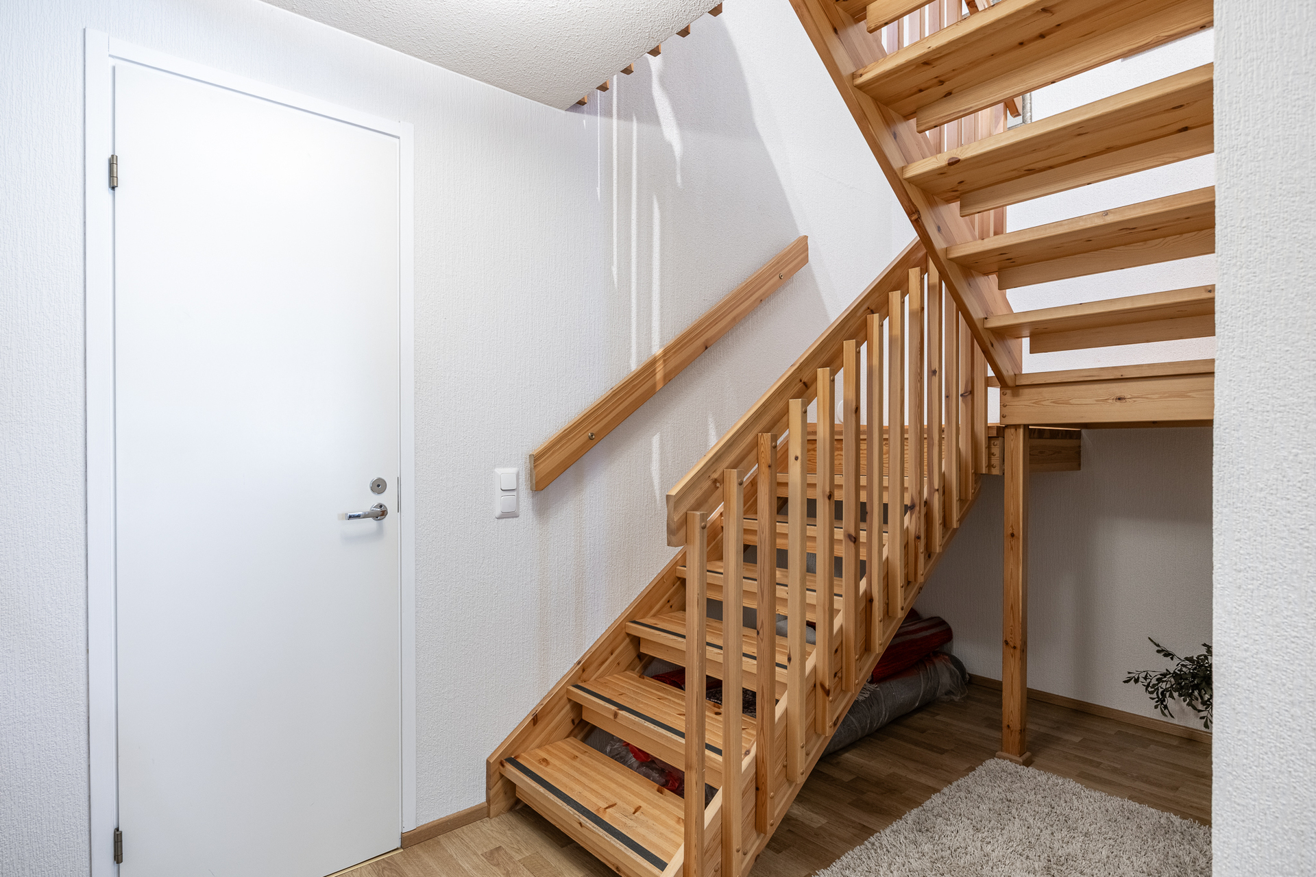 Veistämöntie 15, Raikas, Valkeakoski