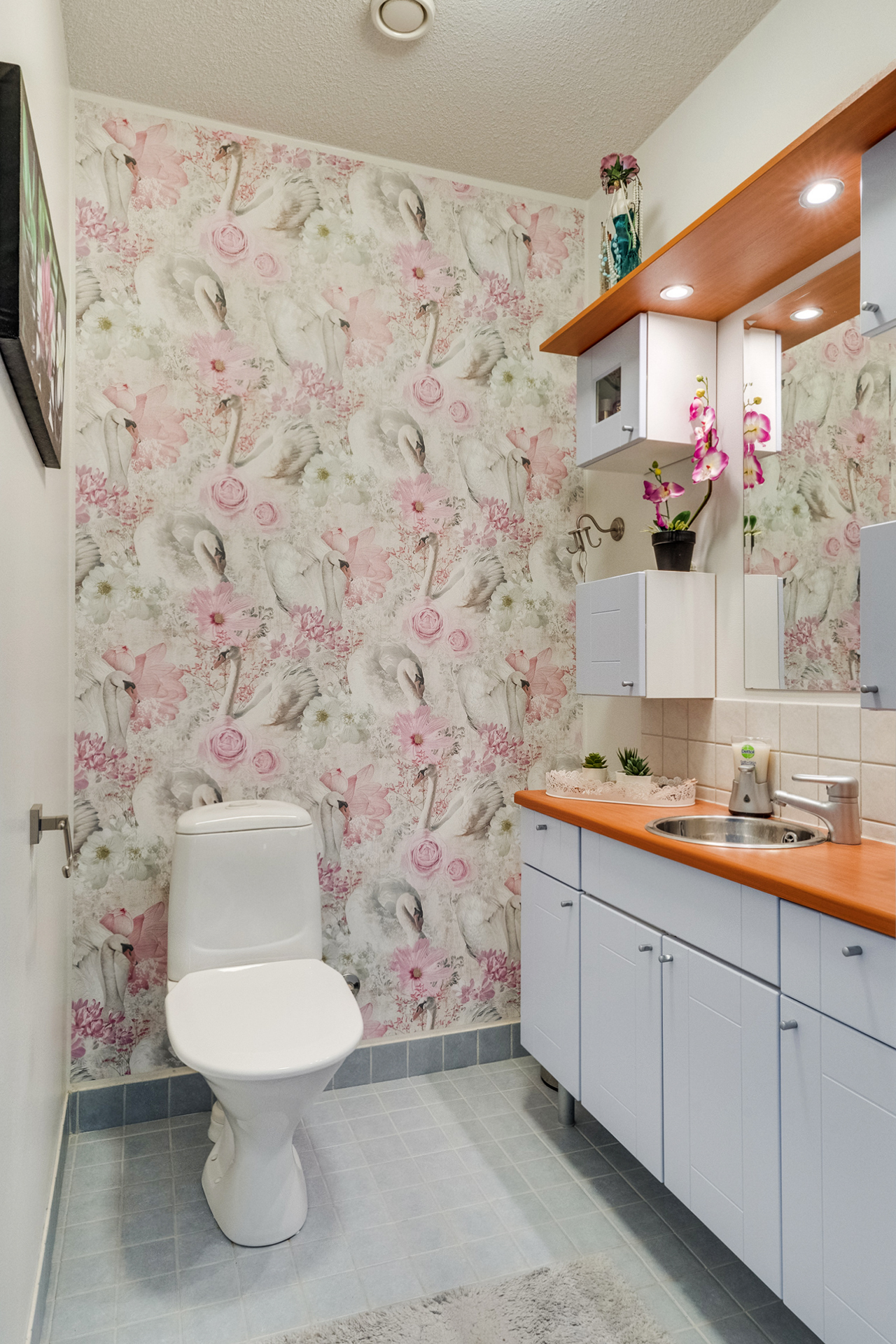 Erillinen wc 1