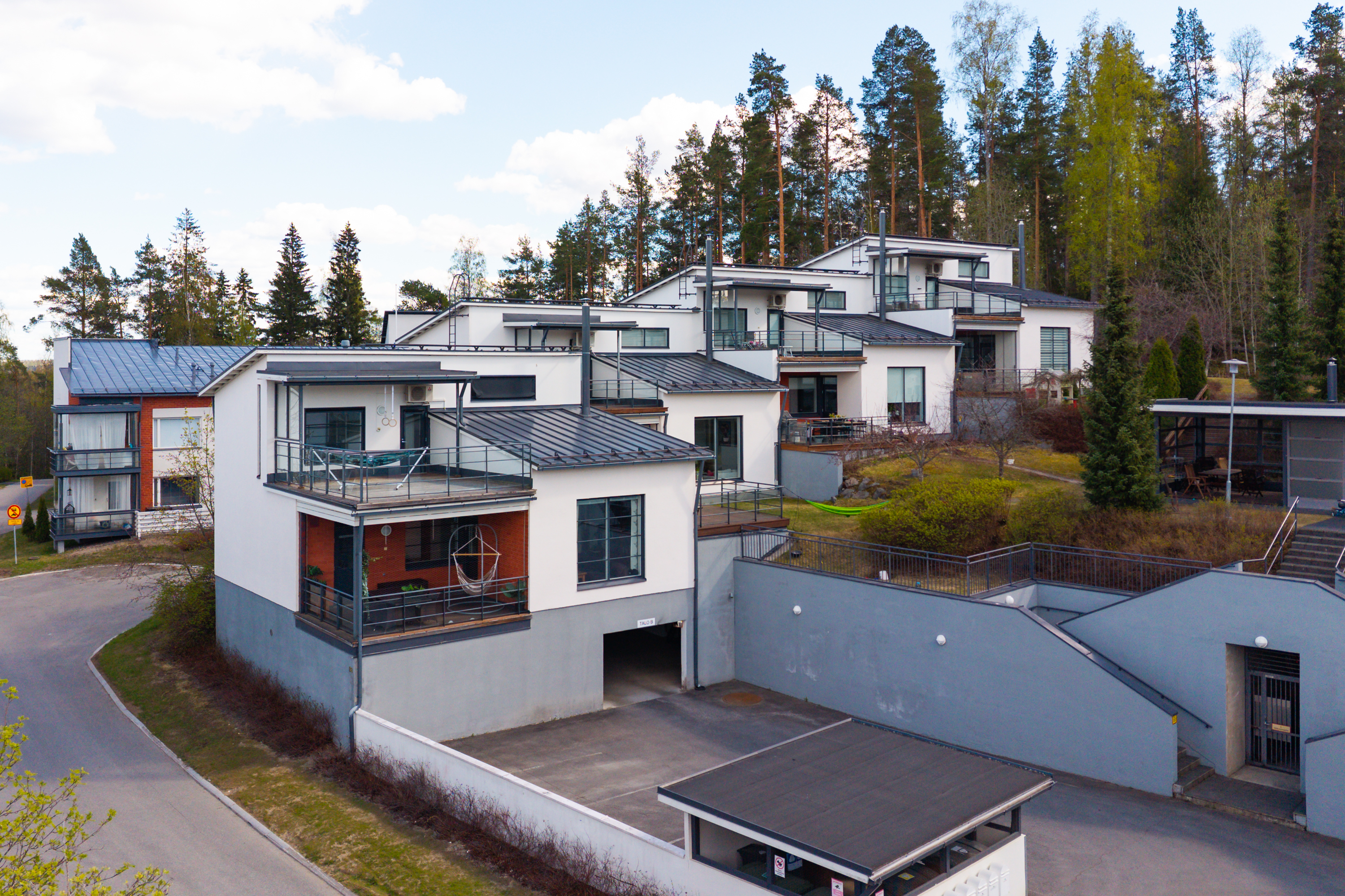 Tykkikalliontie 8, Jyväskylä