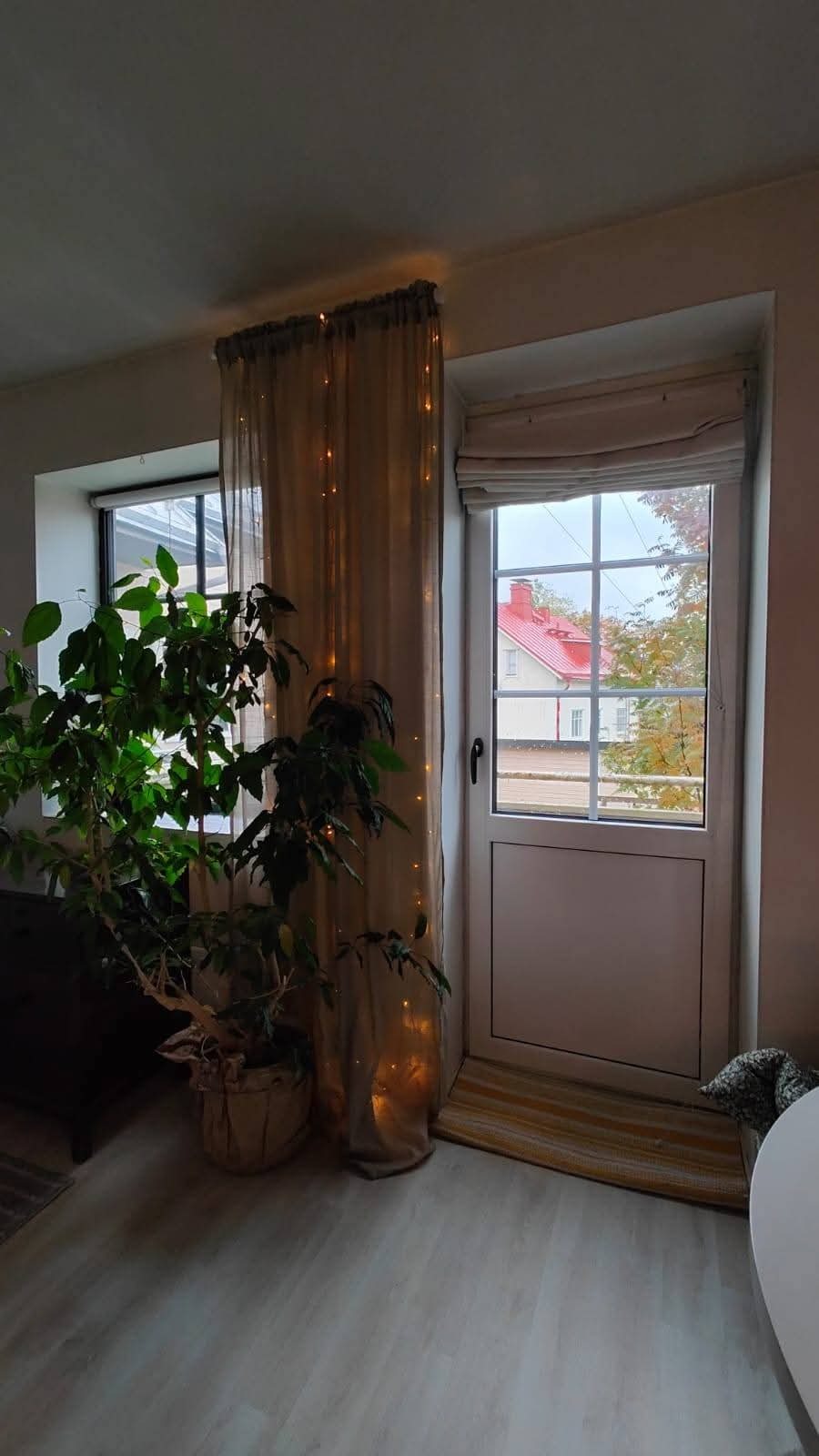 käynti parvekkeelle