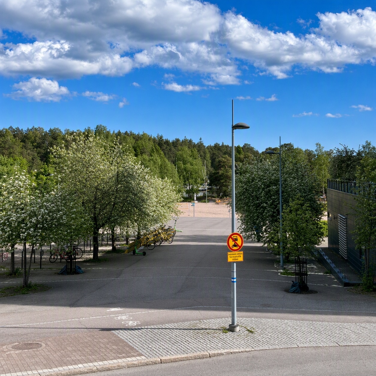 Solvikinkatu 14, Aurinkolahti, Helsinki