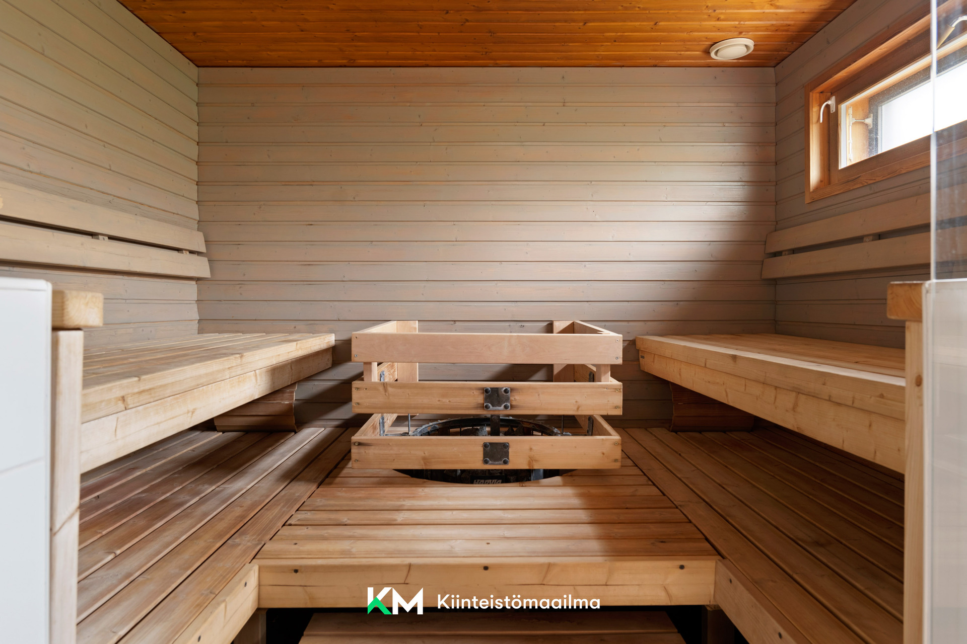 Hirvimiestentie 4, Gumböle, Espoo