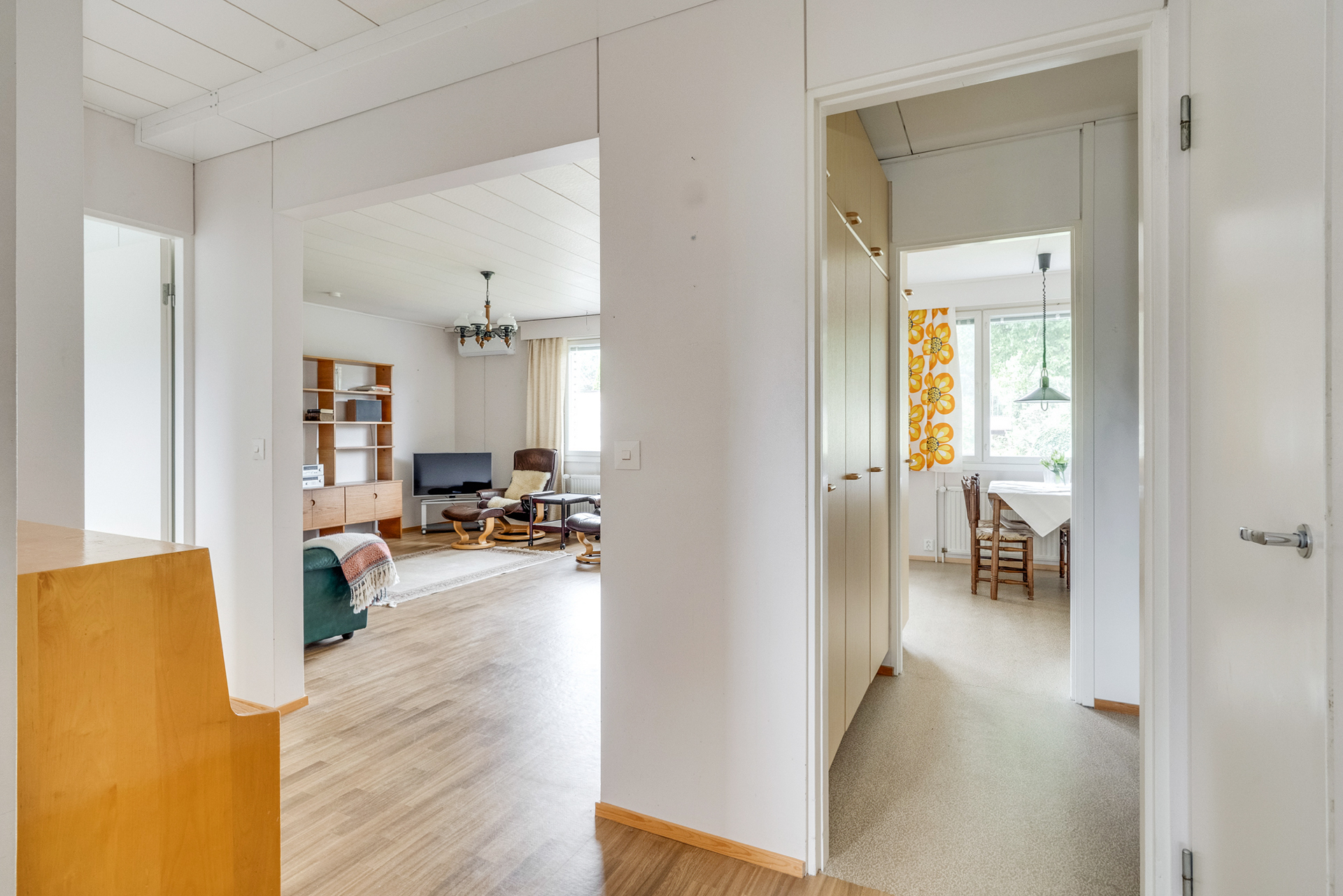 Särkitie 8, Vuorentausta, Ylöjärvi