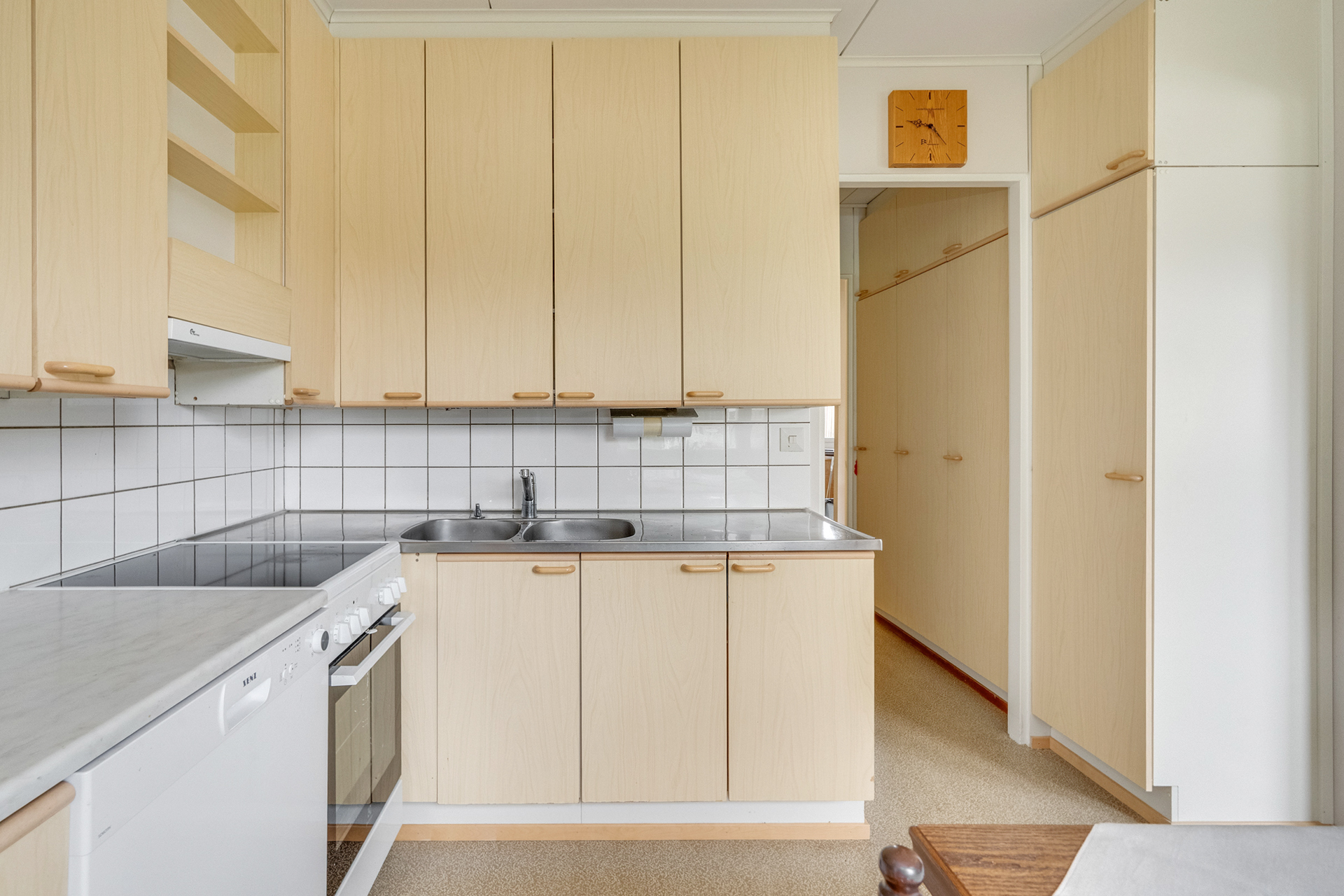Särkitie 8, Vuorentausta, Ylöjärvi