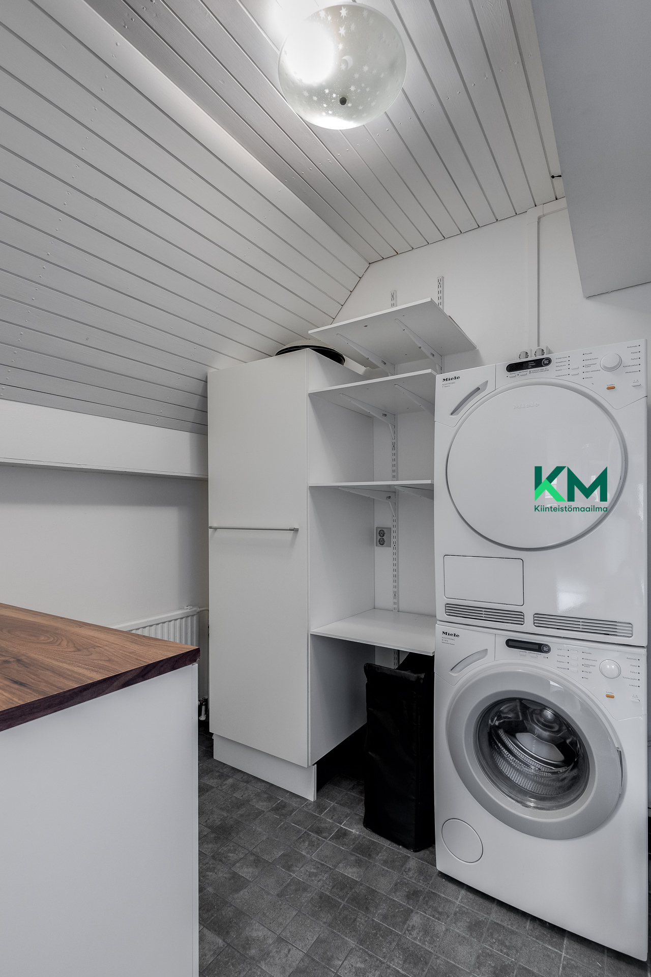 Kuusmiehentie 68, Paloheinä, Helsinki