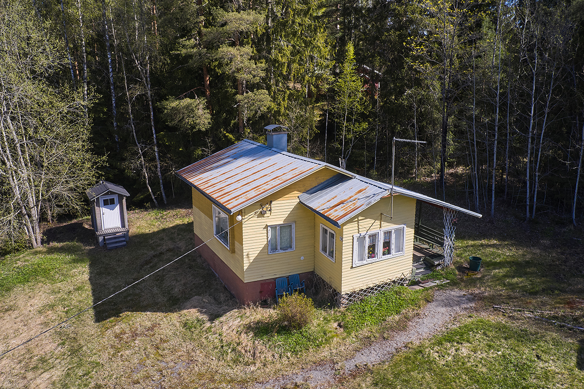 Pihapuuntie 19, Lohja