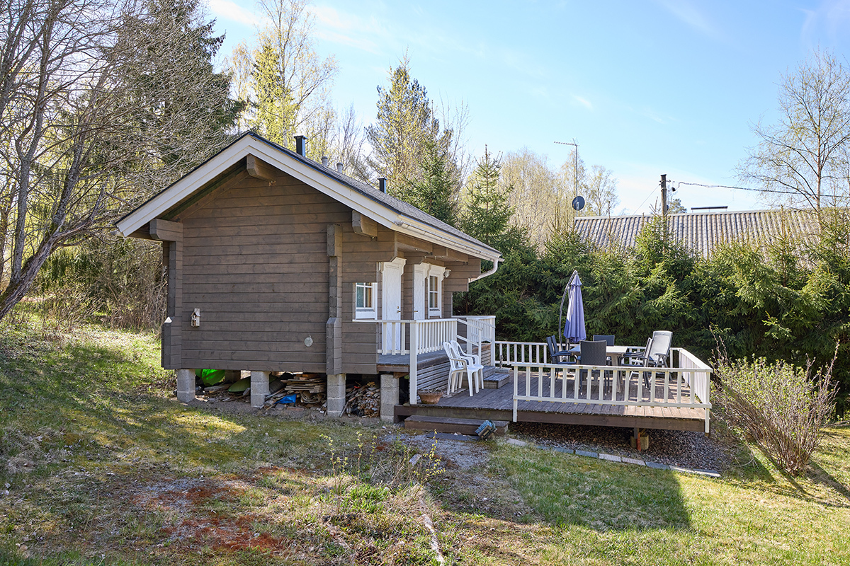 Pihapuuntie 19, Lohja