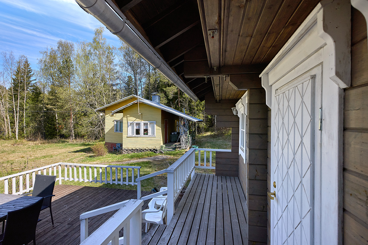 Pihapuuntie 19, Lohja