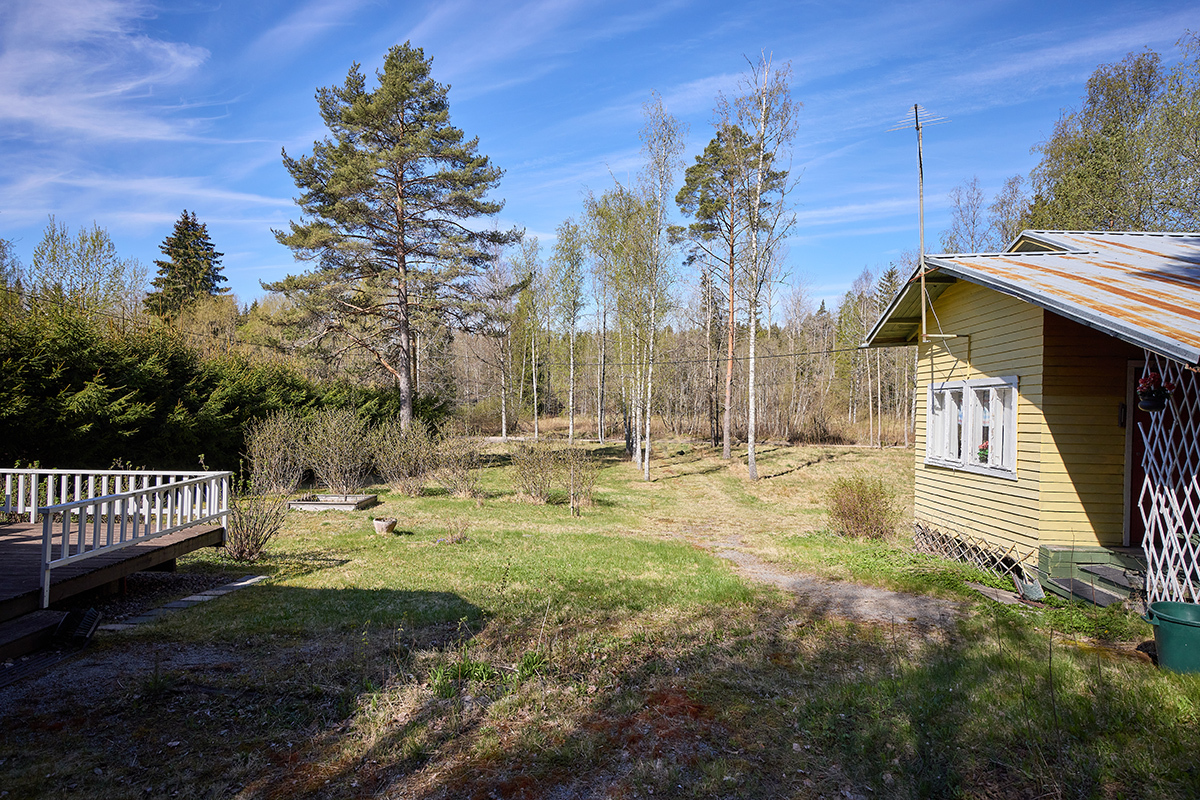 Pihapuuntie 19, Lohja