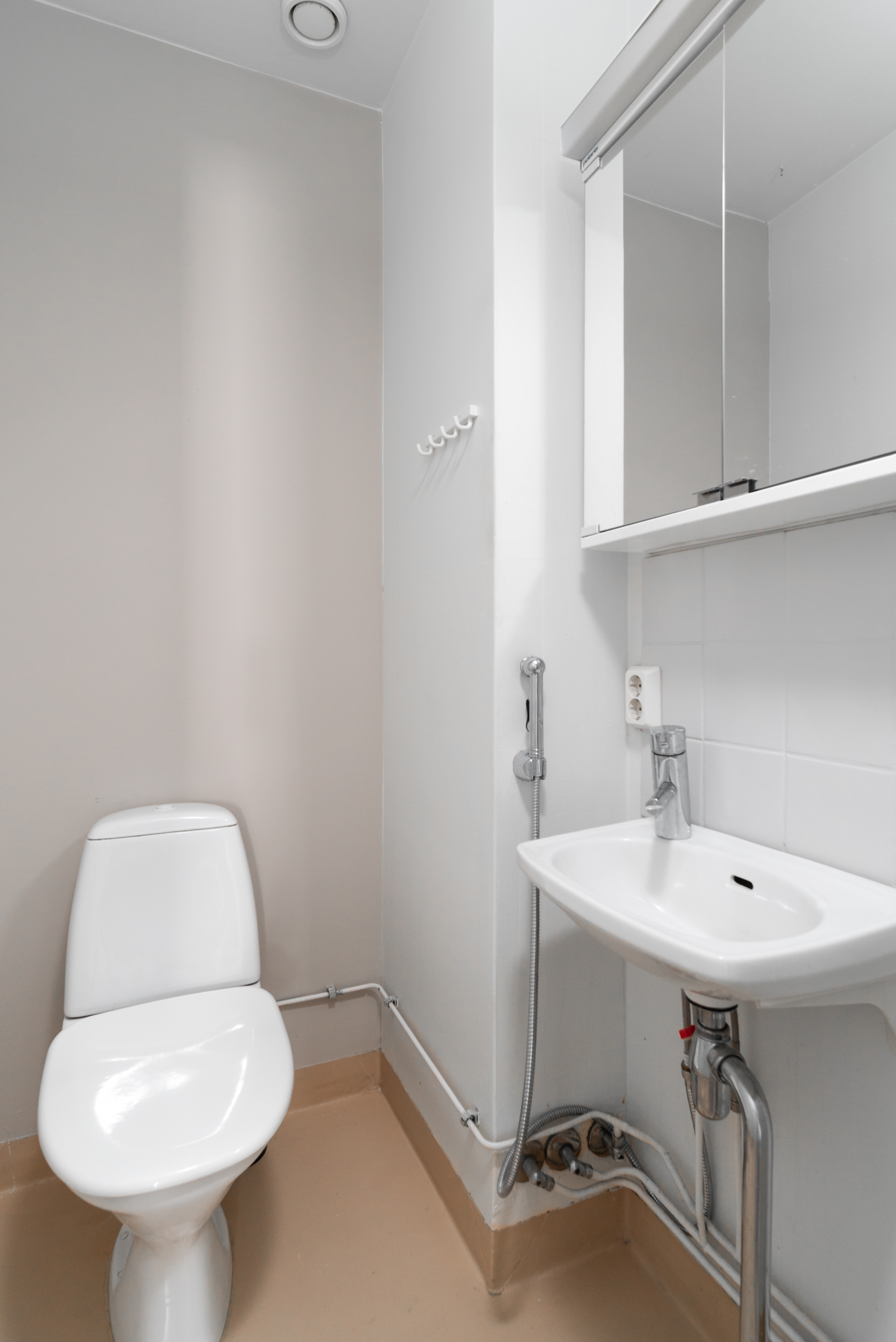 Erillinen WC